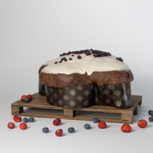 DSC09685 Colomba artigianale "Frutti di Bosco"